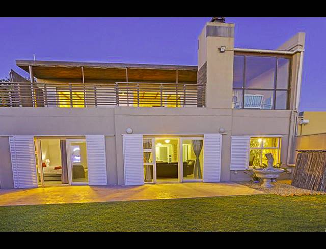 5 BEDROOM FREESTANDING RENTED IN FLAMINGO VLEI